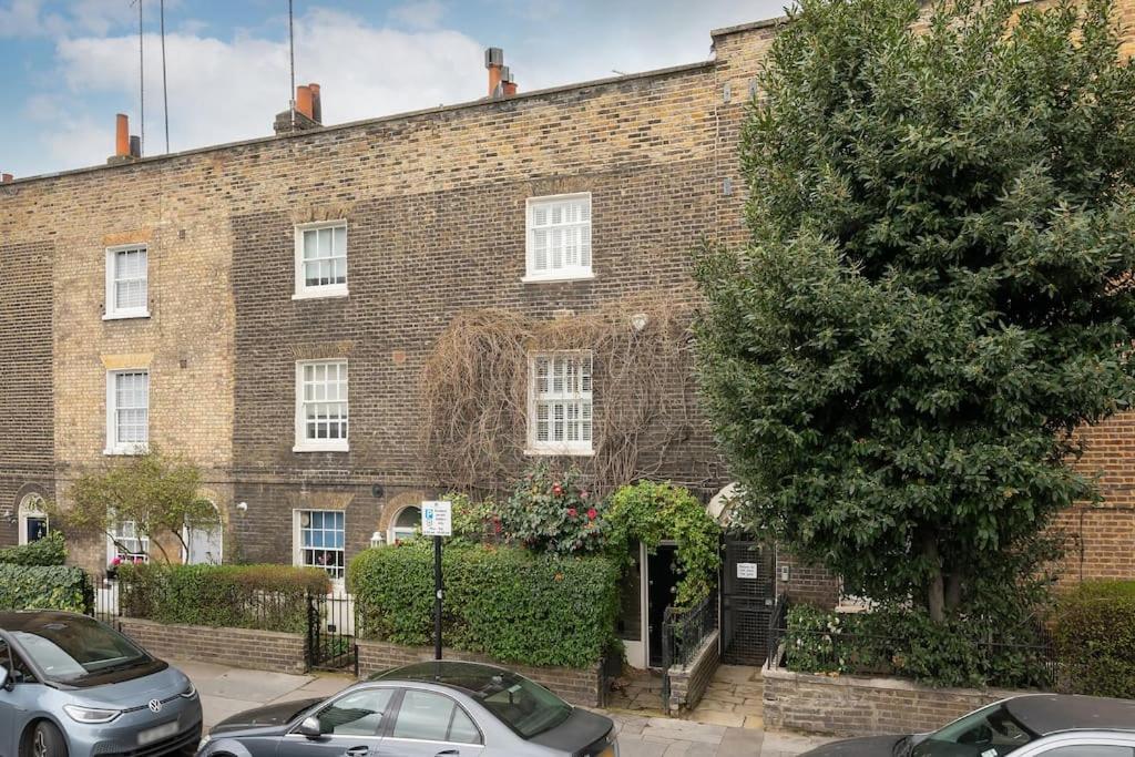 Fairytale Garden House - Next To Victoria Station & Pet Friendly Villa London Exterior photo