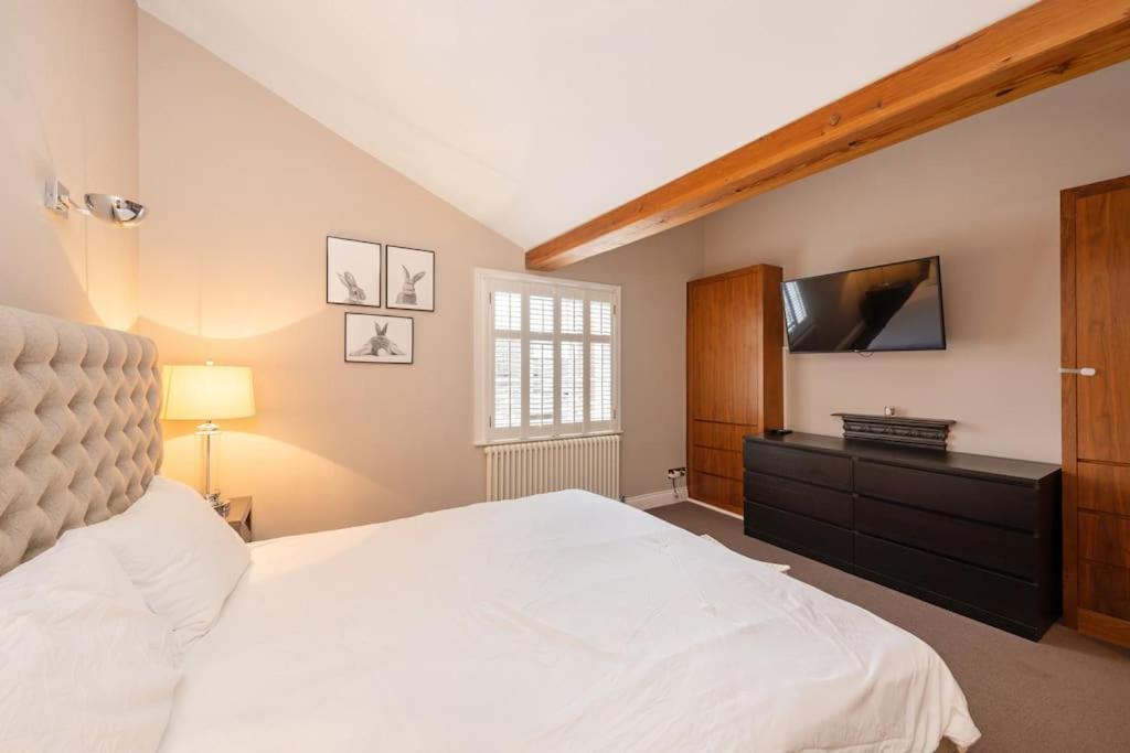 Fairytale Garden House - Next To Victoria Station & Pet Friendly Villa London Exterior photo